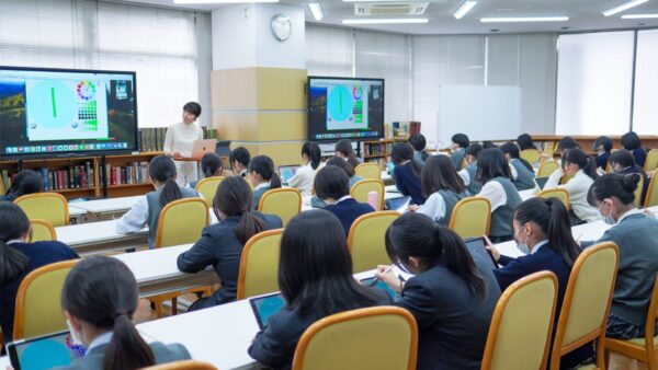 Viscuitで広がる創造力！藤村女子高等学校でのデジタル・クリエイティブ授業、初回レポート