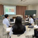 日出学園で3DCGコンテストの振り返りを行いました。